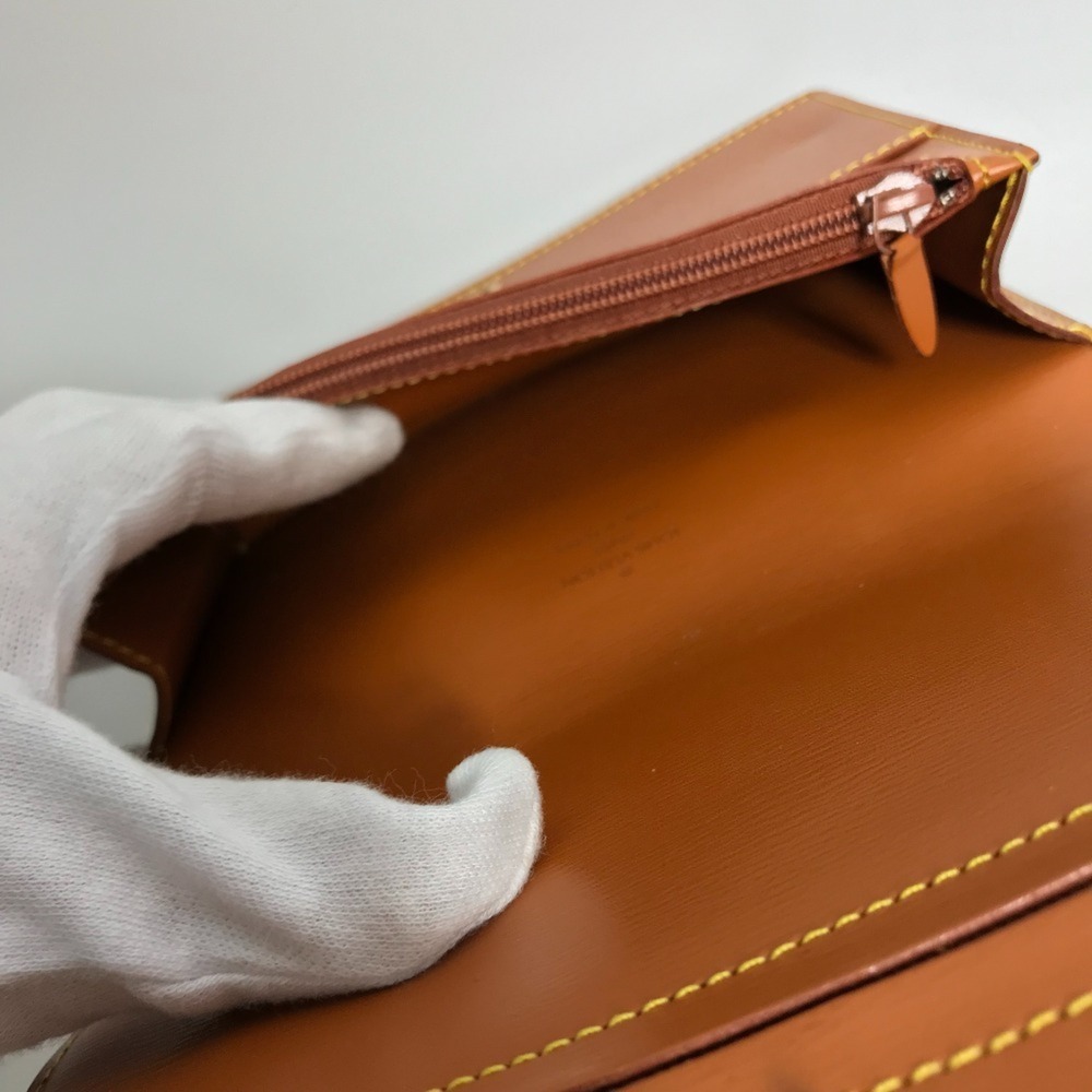 LOUIS VUITTON Authentic Brown Leather Pouch - Picture 11 of 12